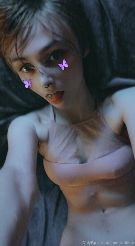 Foto di nudo di fuga di OnlyFans di Chemicalblue