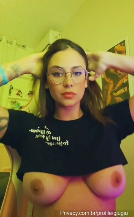 Foto di nudo di fuga di OnlyFans di Giu Da Costa