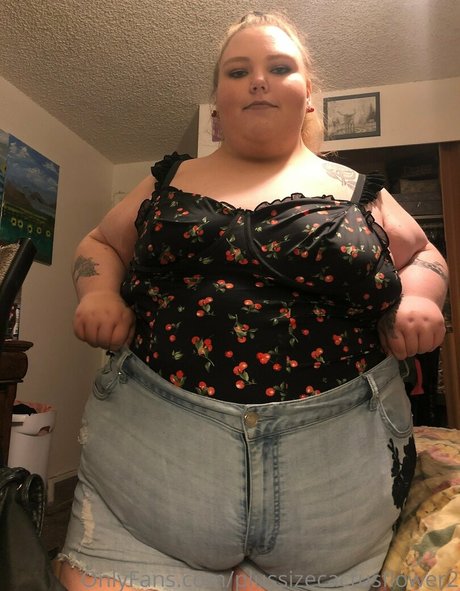 Foto di nudo di fuga di OnlyFans di Plussizecactusflower2