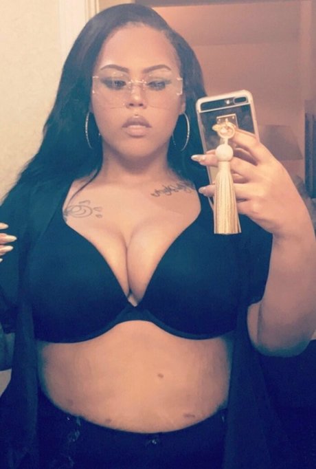 Foto di nudo di fuga di OnlyFans di Ayannacharelle