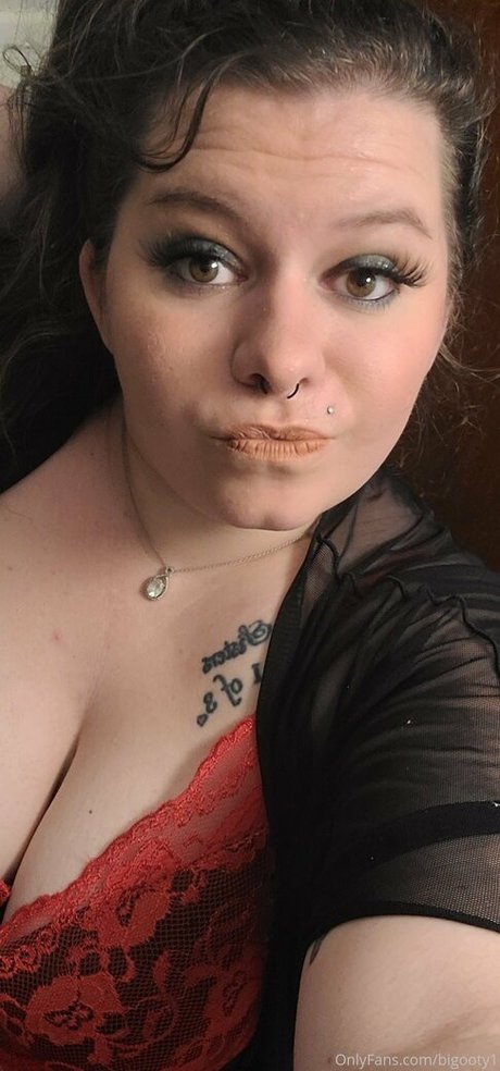 Foto di nudo di fuga di OnlyFans di Bigooty1