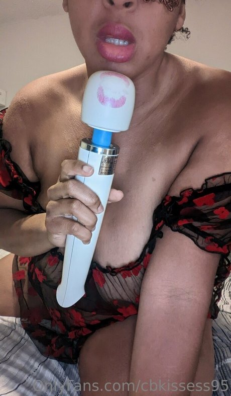 Foto di nudo di fuga di OnlyFans di Cbkissess95