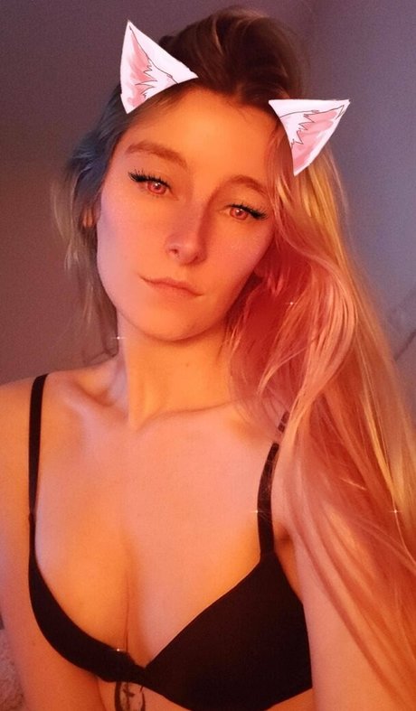 Foto di nudo di fuga di OnlyFans di Cinnabun12