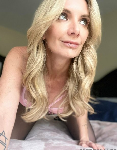 Foto di nudo di fuga di OnlyFans di Freeteravee