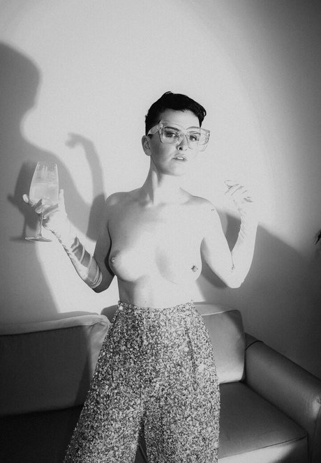 Foto di nudo di fuga di OnlyFans di Missalexthorn