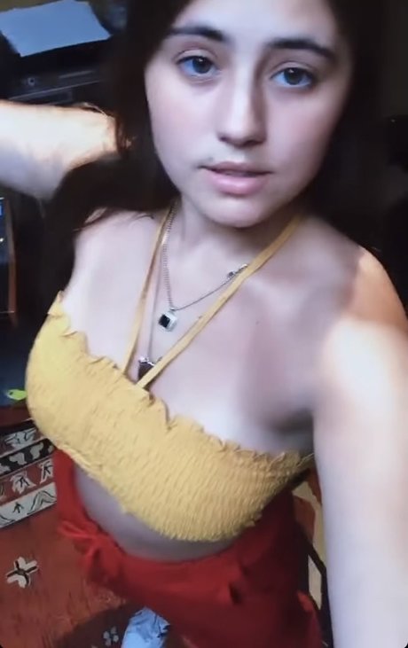 Foto di nudo di fuga di OnlyFans di Lia Marie Johnson
