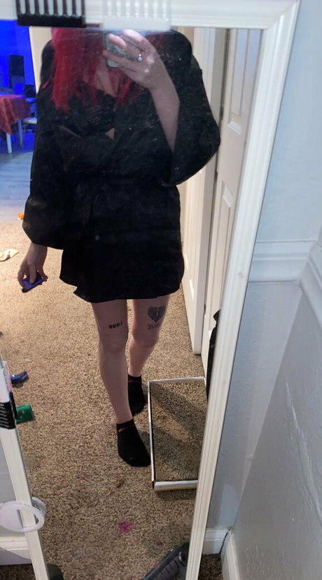 Foto di nudo di fuga di OnlyFans di Katrinaagreyy