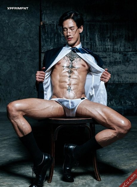 Foto di nudo di fuga di OnlyFans di Tomtam1985