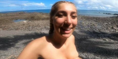 Foto di nudo di fuga di OnlyFans di Starletnova