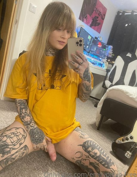 Foto di nudo di fuga di OnlyFans di Emilypiexofree