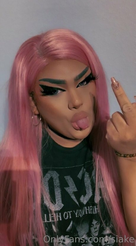 Foto di nudo di fuga di OnlyFans di Siake