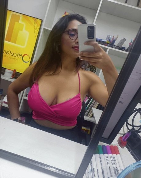 Foto di nudo di fuga di OnlyFans di Vivi Becerra