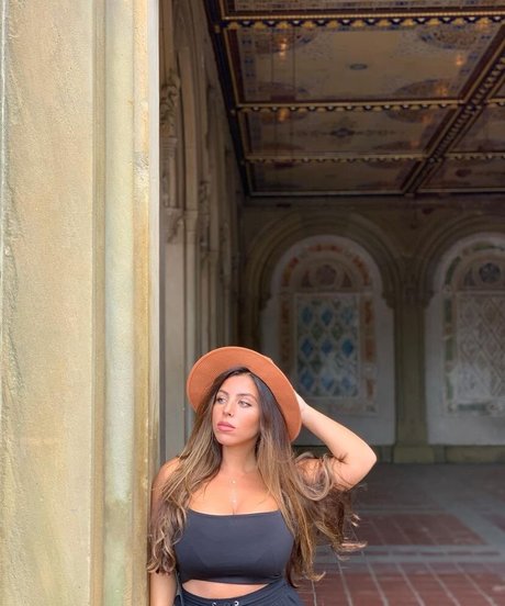 Tami Bar