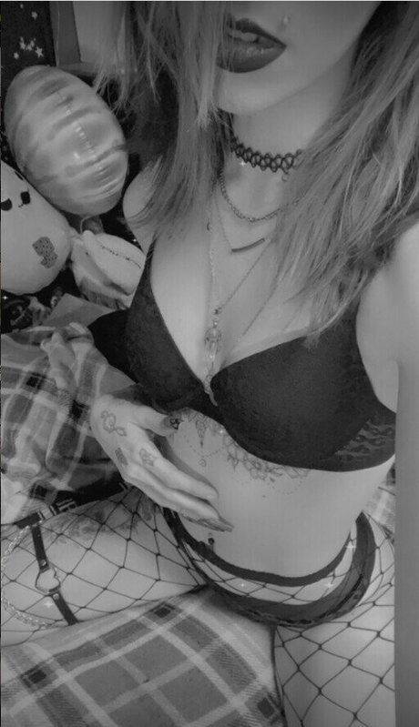 Foto di nudo di fuga di OnlyFans di Jasmhynmakeup