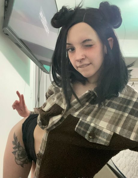 Foto di nudo di fuga di OnlyFans di Youkittenmepremium