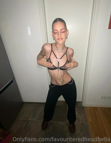 Favouriteredheadbella