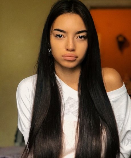 Foto di nudo di fuga di OnlyFans di Kristina Djedovic