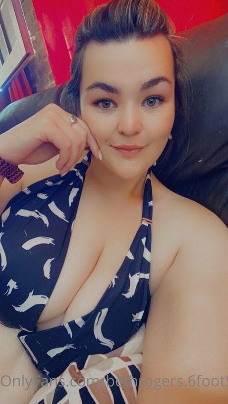 Foto di nudo di fuga di OnlyFans di Amazonbeth6foot6