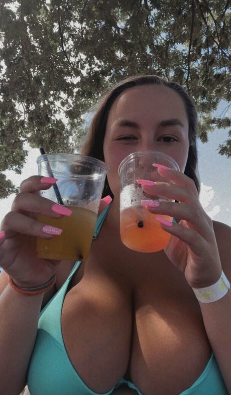 Foto di nudo di fuga di OnlyFans di Lexi Thomas