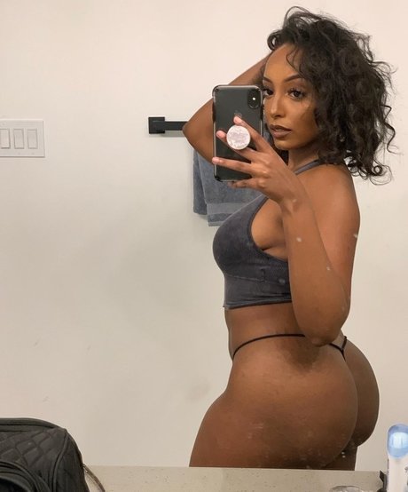 Foto di nudo di fuga di OnlyFans di Missusblu