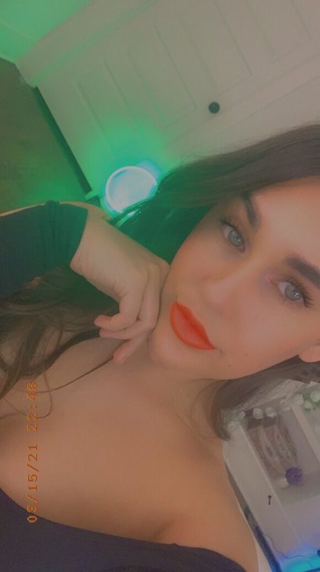 Foto di nudo di fuga di OnlyFans di Scout