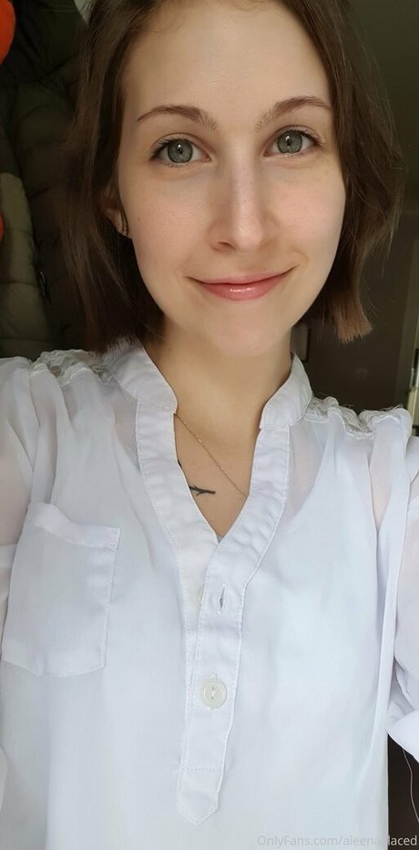 Aleenaxlaced