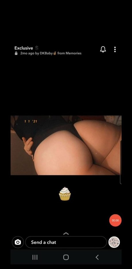 Foto di nudo di fuga di OnlyFans di Honeyybabyydk