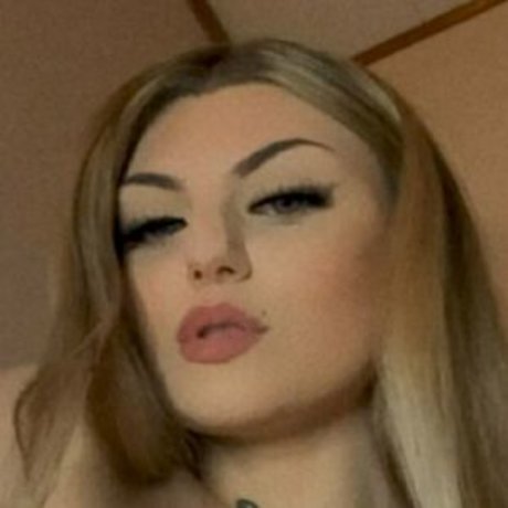 Foto di nudo di fuga di OnlyFans di Honeyybabyydk