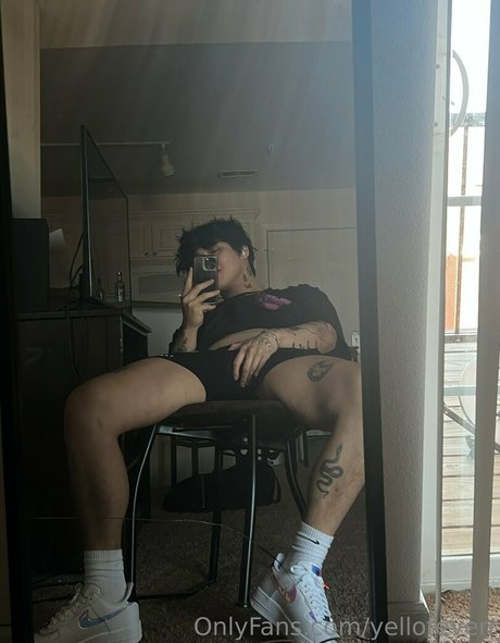 Foto di nudo di fuga di OnlyFans di Yellofeverr