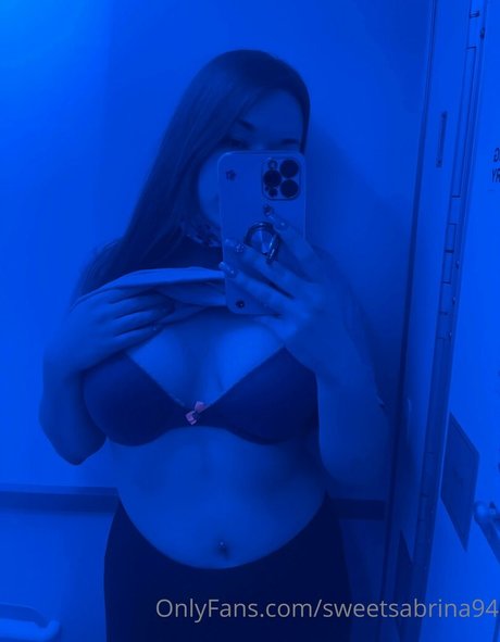 Foto di nudo di fuga di OnlyFans di Sweetsabrina94