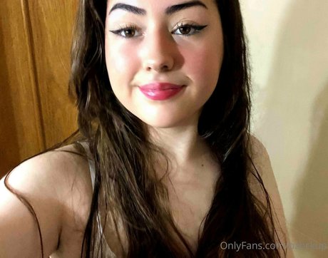 Foto di nudo di fuga di OnlyFans di Bzbckup