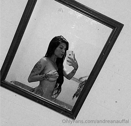 Foto di nudo di fuga di OnlyFans di Andreanauffal
