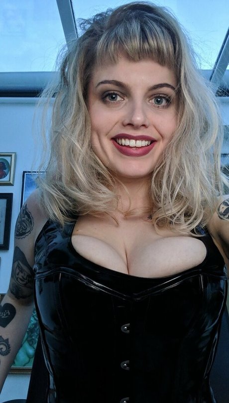 Missmarilynxx