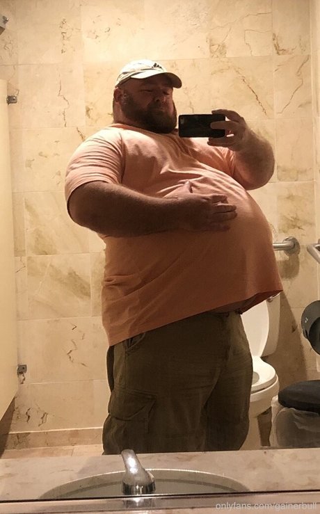 Foto di nudo di fuga di OnlyFans di Gainerbull