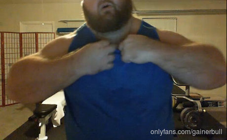 Foto di nudo di fuga di OnlyFans di Gainerbull