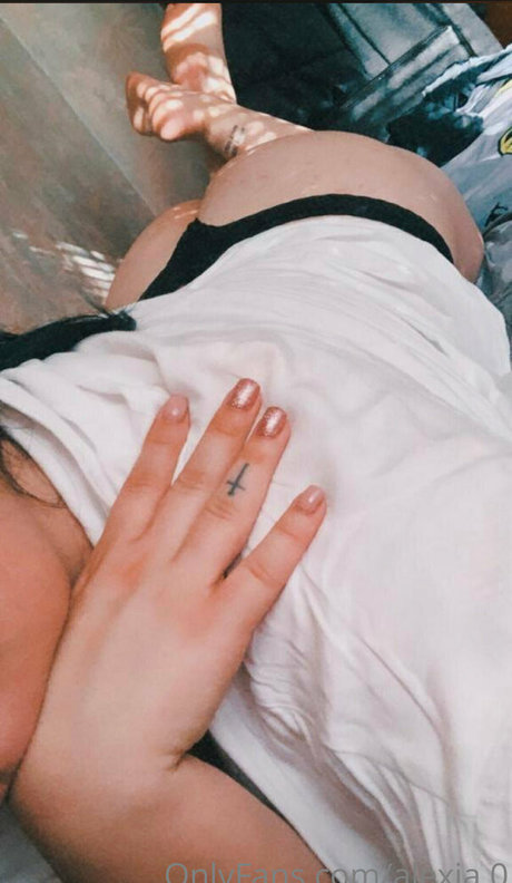 Foto di nudo di fuga di OnlyFans di Alexia0