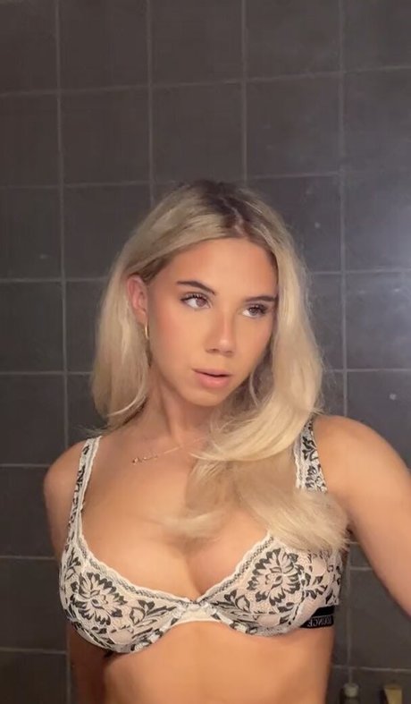 Foto di nudo di fuga di OnlyFans di Hannah Bystrom