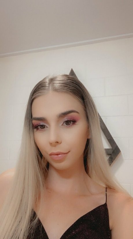 Foto di nudo di fuga di OnlyFans di Haylieejfree