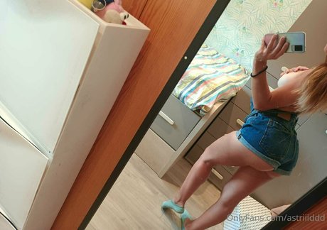 Foto di nudo di fuga di OnlyFans di Astriiiddd