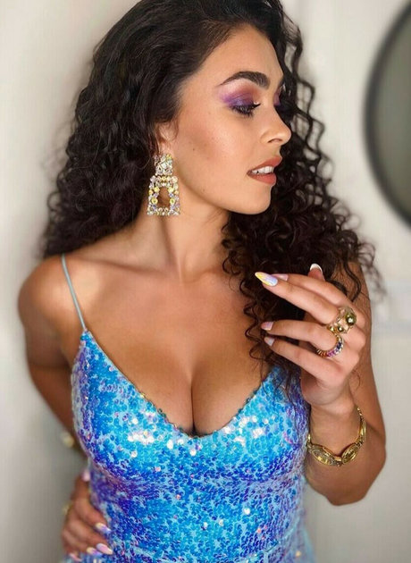 Foto di nudo di fuga di OnlyFans di Natacha Karam