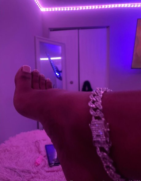 Foto di nudo di fuga di OnlyFans di Tstxkyodoll