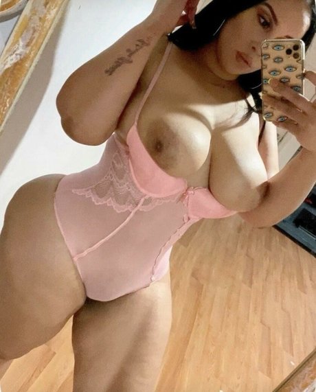 Foto di nudo di fuga di OnlyFans di Kaemichelle