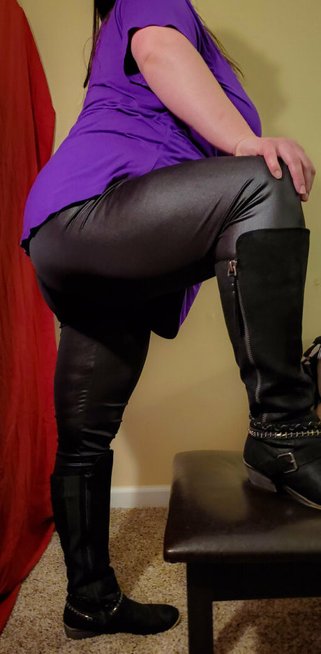 Hugetittiebabexxxfree