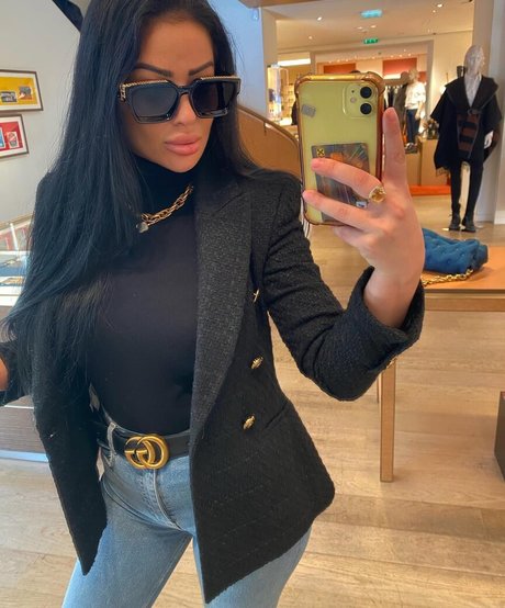 Foto di nudo di fuga di OnlyFans di Monicasuarez