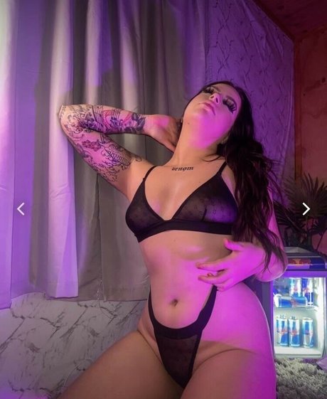 Foto di nudo di fuga di OnlyFans di Karveyyyy