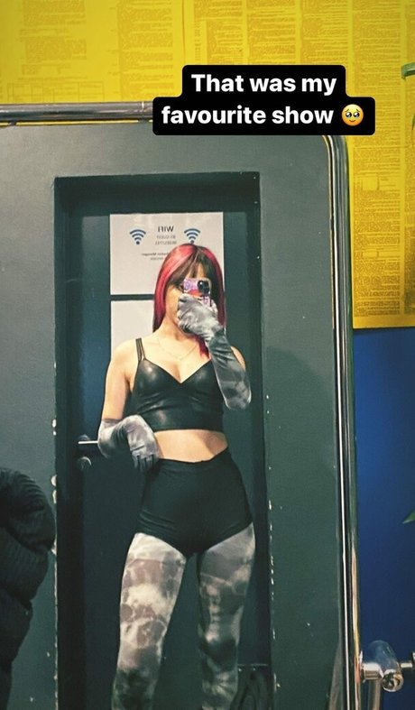 Foto di nudo di fuga di OnlyFans di Mikaila Delgado