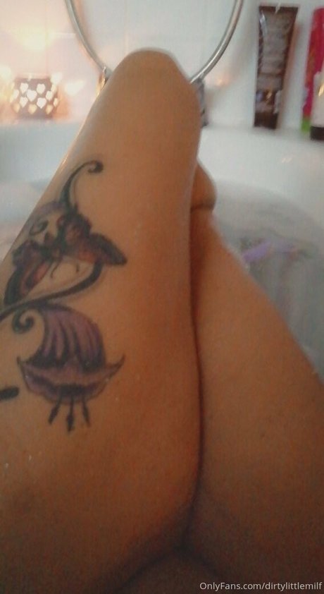 Foto di nudo di fuga di OnlyFans di Britishmumanddaughter