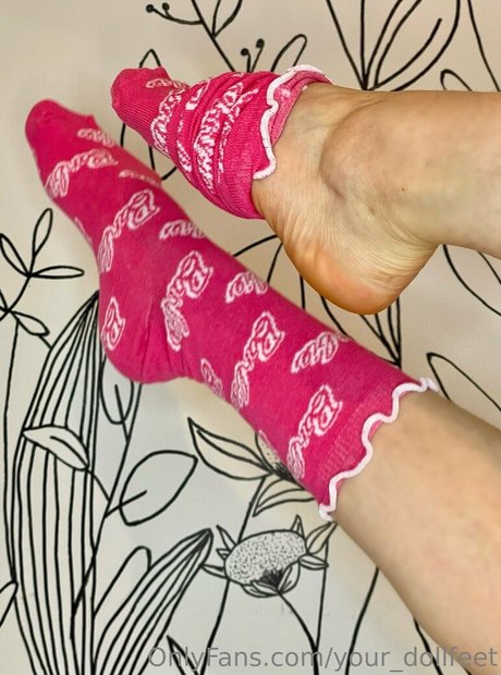Foto di nudo di fuga di OnlyFans di Yourdollfeet