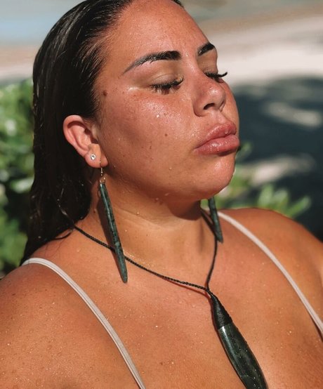 Foto di nudo di fuga di OnlyFans di Antonia Waereaadams