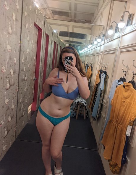 Foto di nudo di fuga di OnlyFans di Eightbitbailey